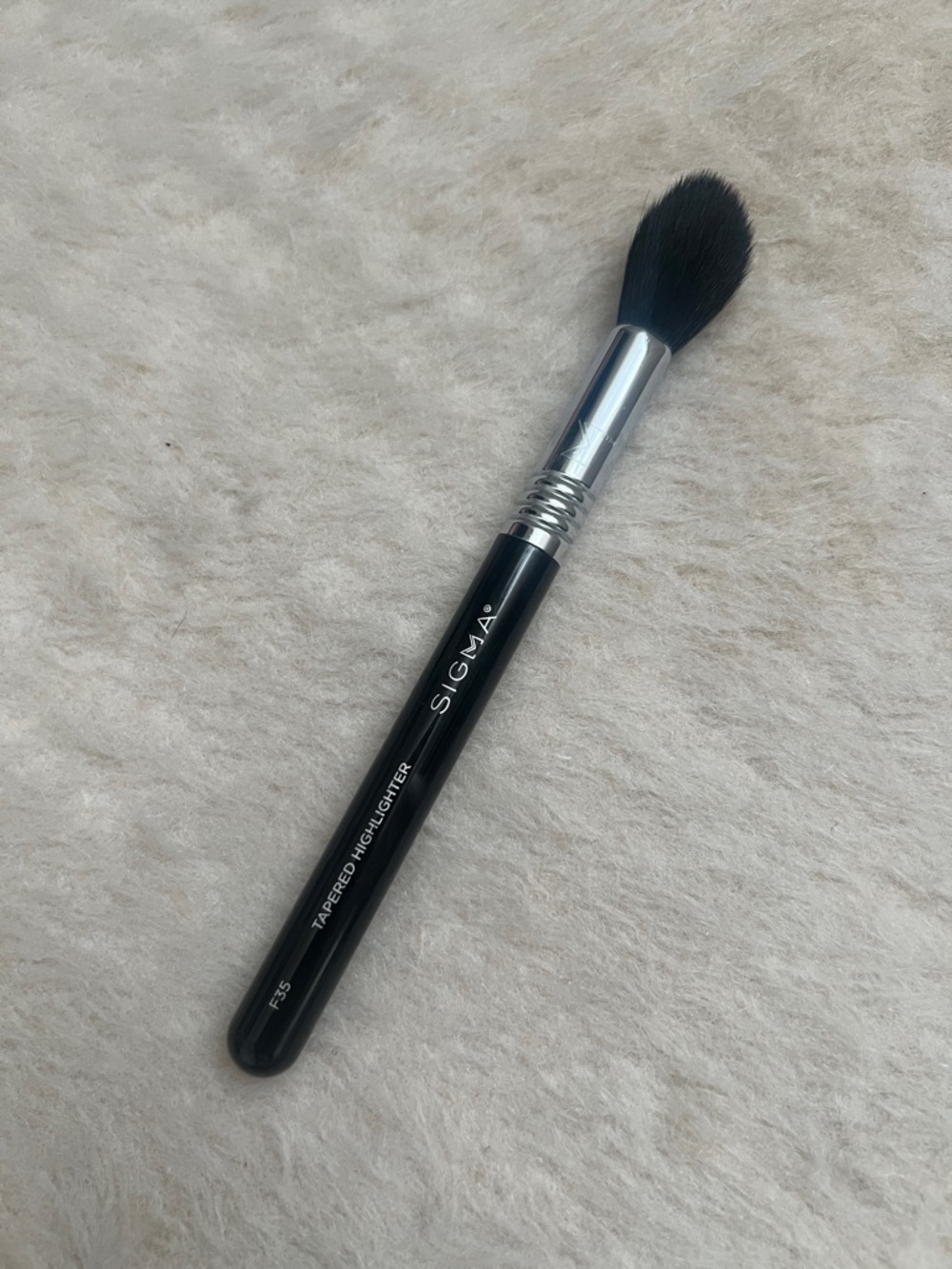 Sigma F35 Tapered Highlighter brush